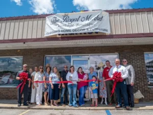 Discover a local Hidden Gem: The Royal Market Offers Unmatched Thrift Shopping Experience